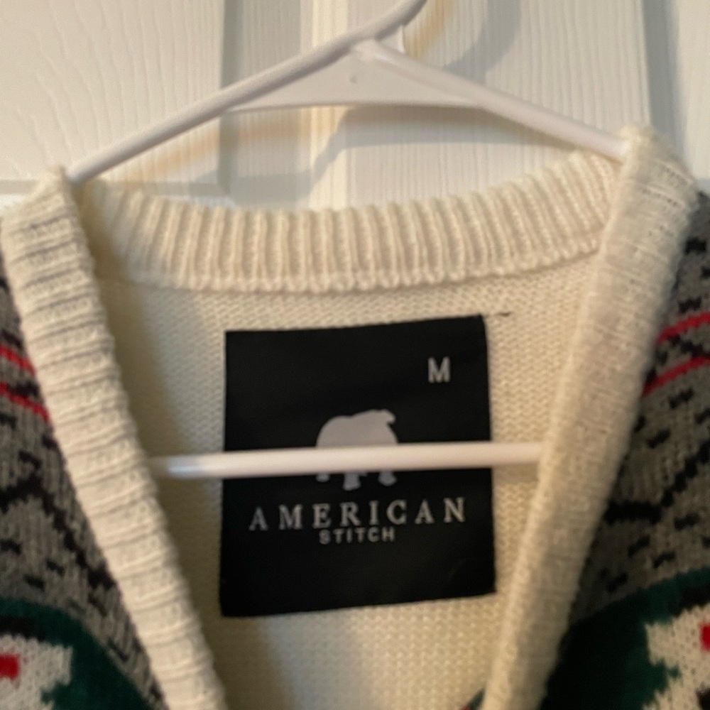 American Stitch Festive Sweater with Green and Red Accents - Picture 2 of 3